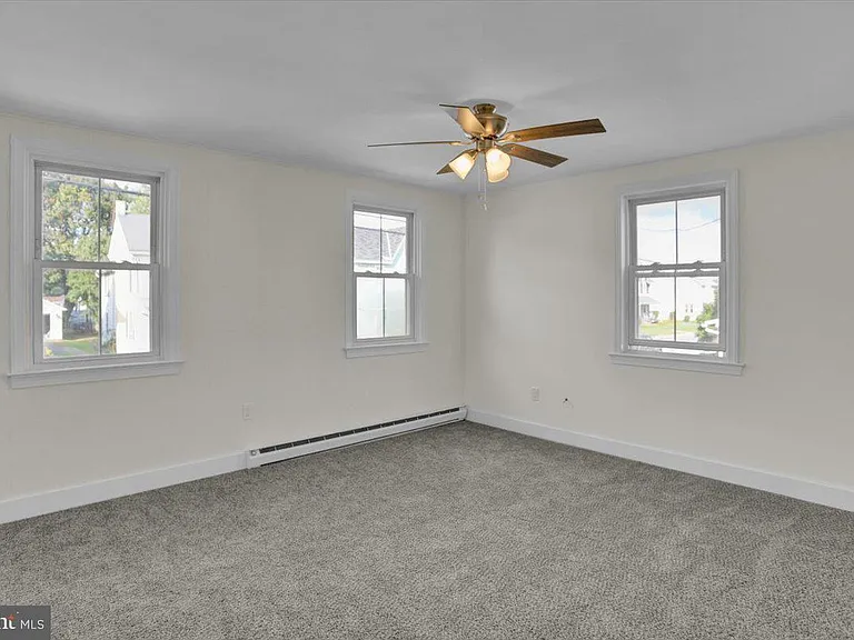 3208 Main St #3 — Photo 15