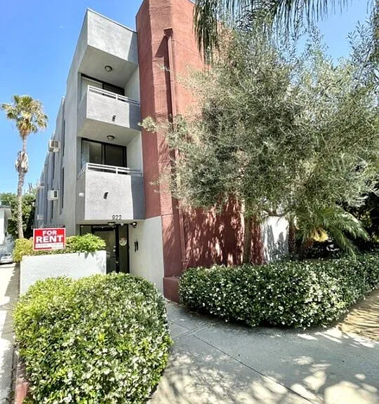 922 N Hudson Ave #1 — Photo 18