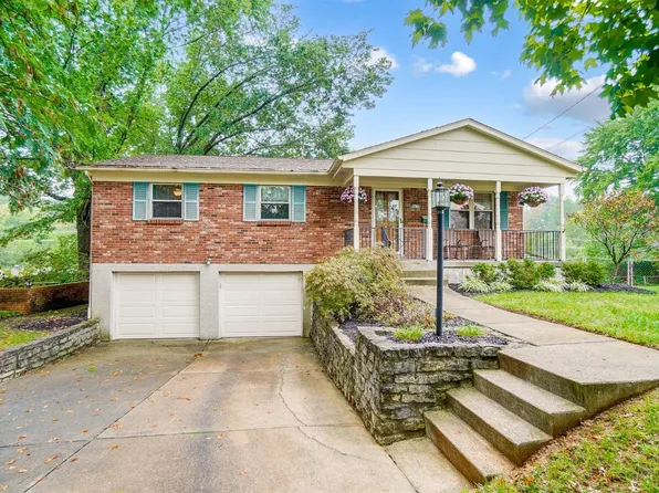 5475 Courier Ct, Cincinnati, OH 45238