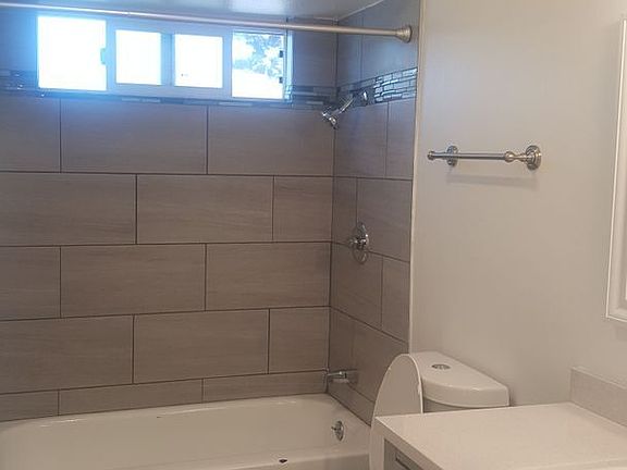 4th image of 4247 Montalvo St