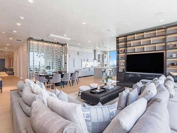 3rd image of 1711 Allen Pkwy #2704