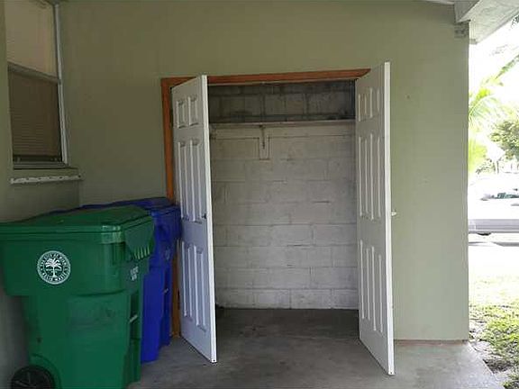 3rd image of 460 NW 31st Ave