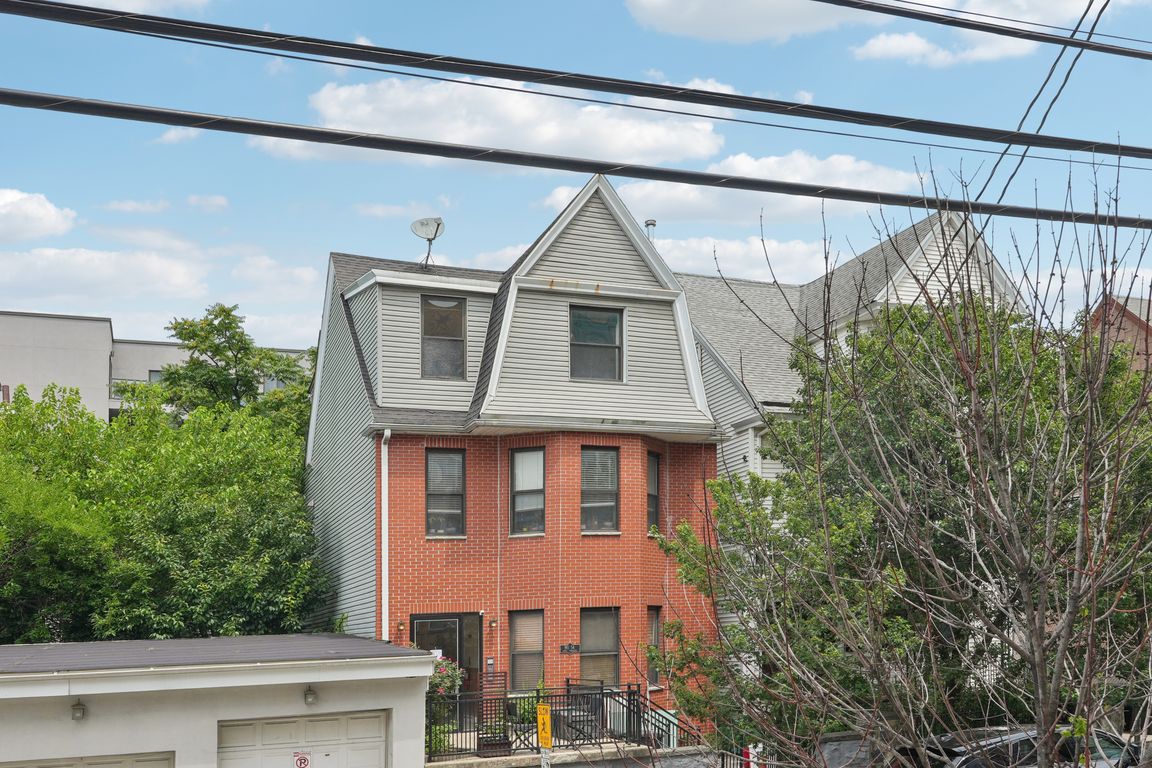 47th St-S1907-001.jpg