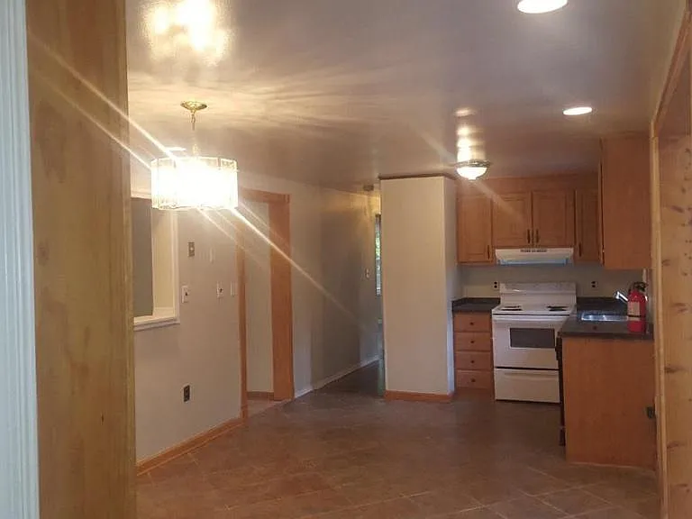 316 California Trl — Photo 4