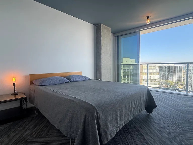 1730 Avenida Del Mundo #1601 — Photo 4