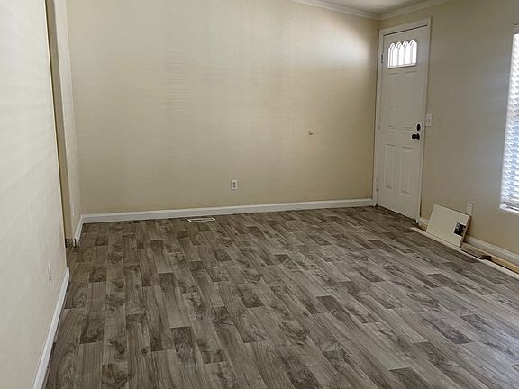 3rd image of 1855 W Lincoln Ave #270