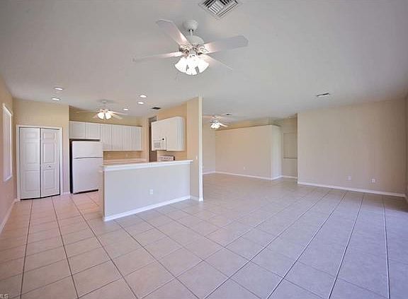4th image of 11174 Lakeland Cir