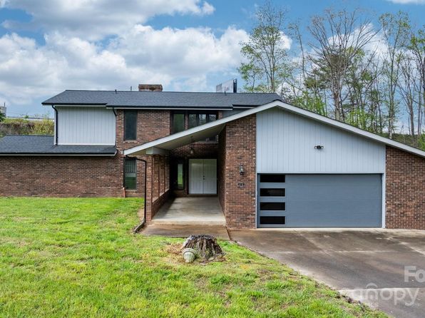 4101 Quarry Estates Rd, Hudson, NC 28638