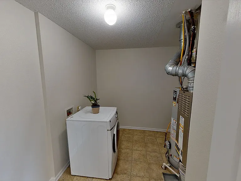 15312 Beam St — Photo 33