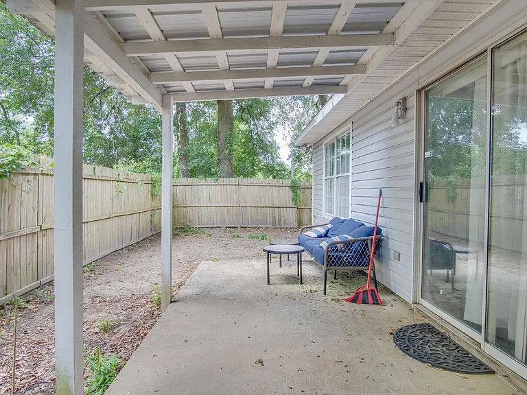 2707 Tupelo Ave — Photo 18