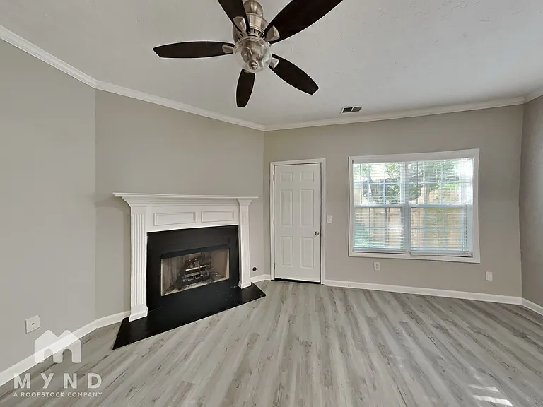 857 Glynn Oaks Dr — Photo 9