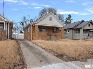 2415 S 6th St, Springfield, IL 62703