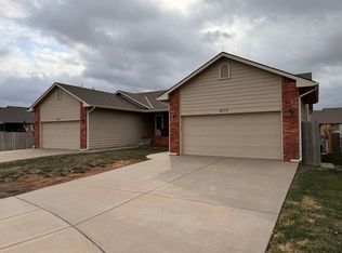 8505 E Granite Ct, Wichita, KS 67226