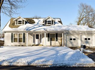 4 Jane Dr, Saint Peters, MO