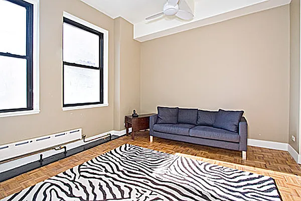 Sold by Nest Seekers International | media 4