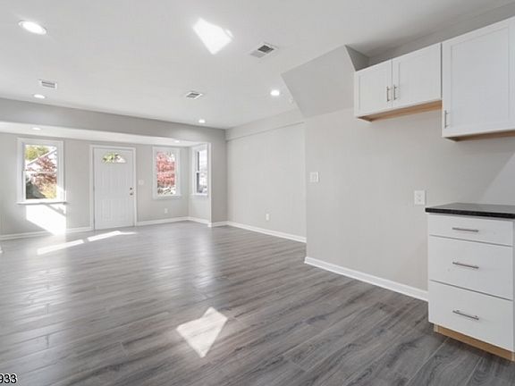 5th image of 1703 Roosevelt Ave