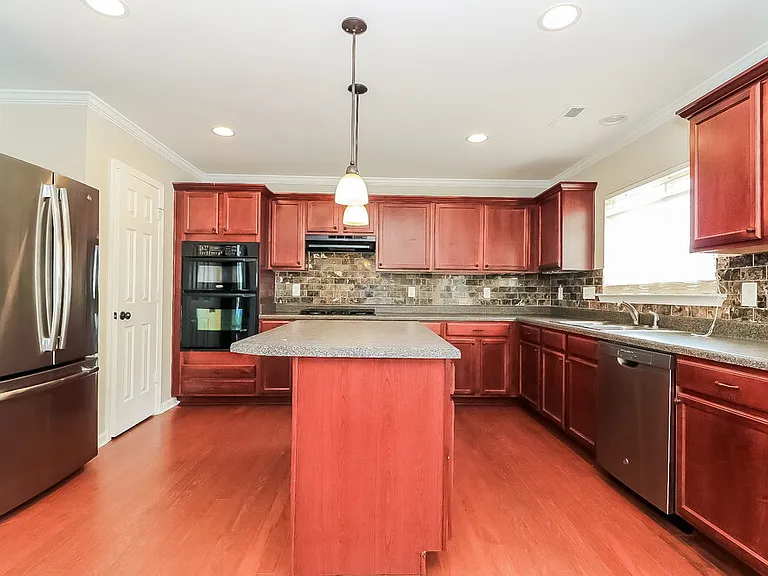 3104 Cynthiana Ct — Photo 6