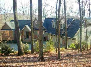 685 Edson Ln, Landrum, SC 29356