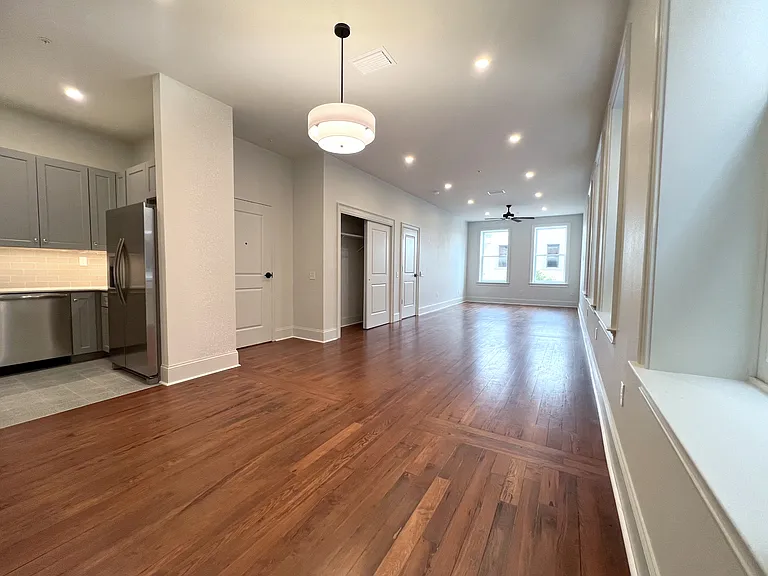 244 E Park Ave #201 — Photo 13