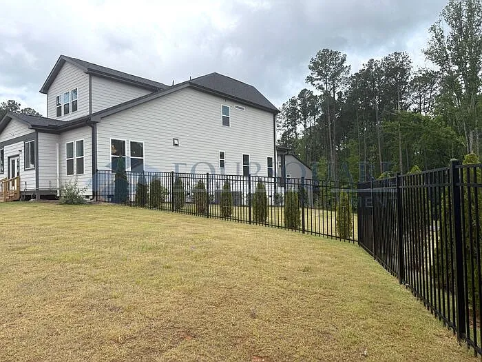 8156 Baronleigh Ln — Photo 10