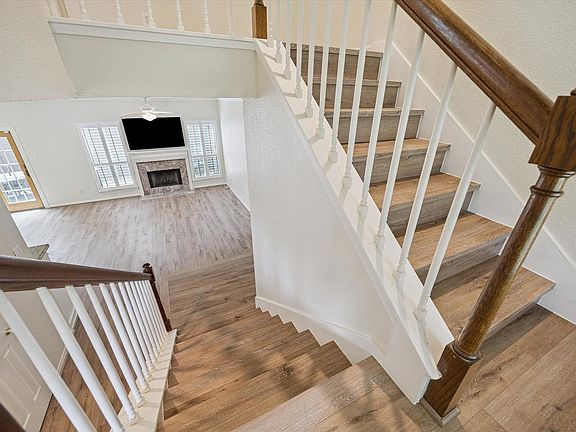 3rd image of 701 Bering Dr Unit 1701