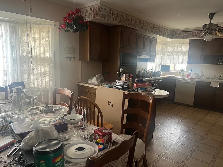 1414 Manor Ln #B — Photo 4