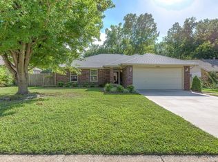 2816 S Dogwood Ave, Broken Arrow, OK 74012