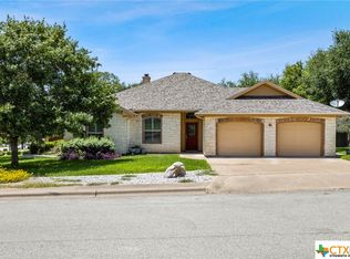 305 Alexander Ave, Burnet, TX 78611