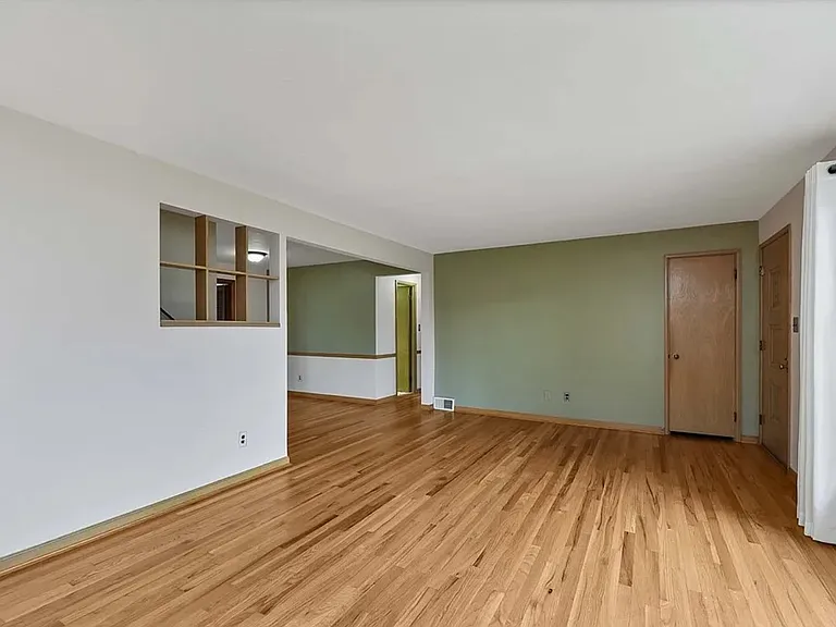 Pleasant Hill Dr — Photo 4