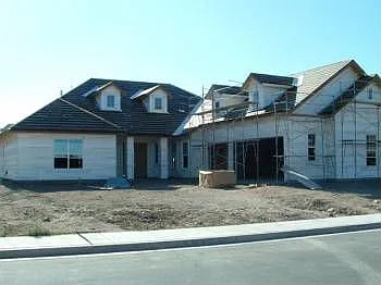 1004 Winters Pkwy photo 1