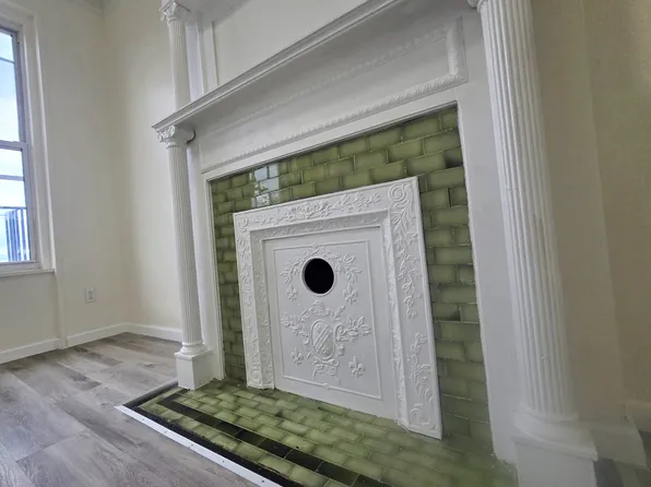 4423 5th Avenue image 1 of 23