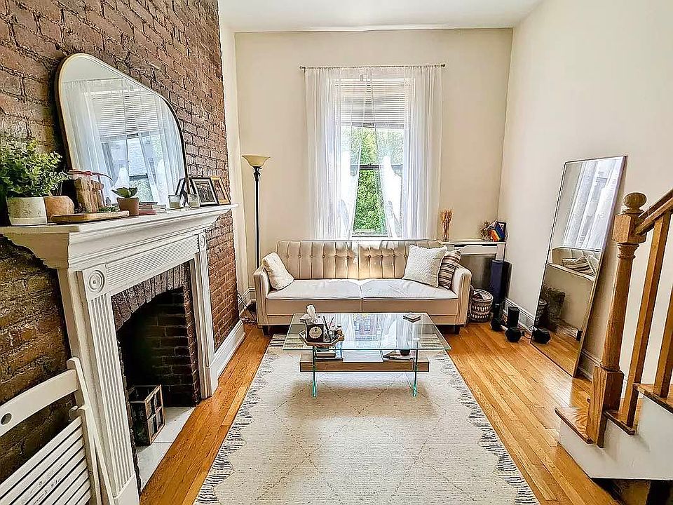 1st image of 222 W 72nd St APT 4B