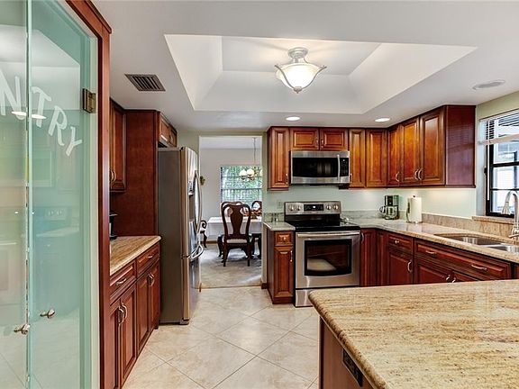 4th image of 30900 Circle Dr