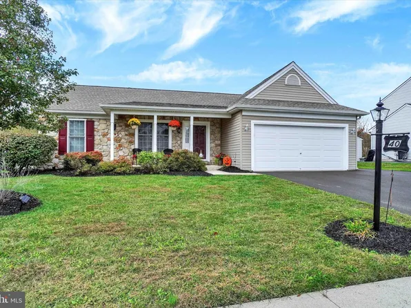 40 Heather Way, York, PA 17404