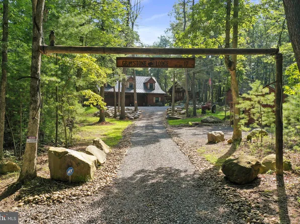 174 Lupton Dr, Capon Bridge, WV 26711