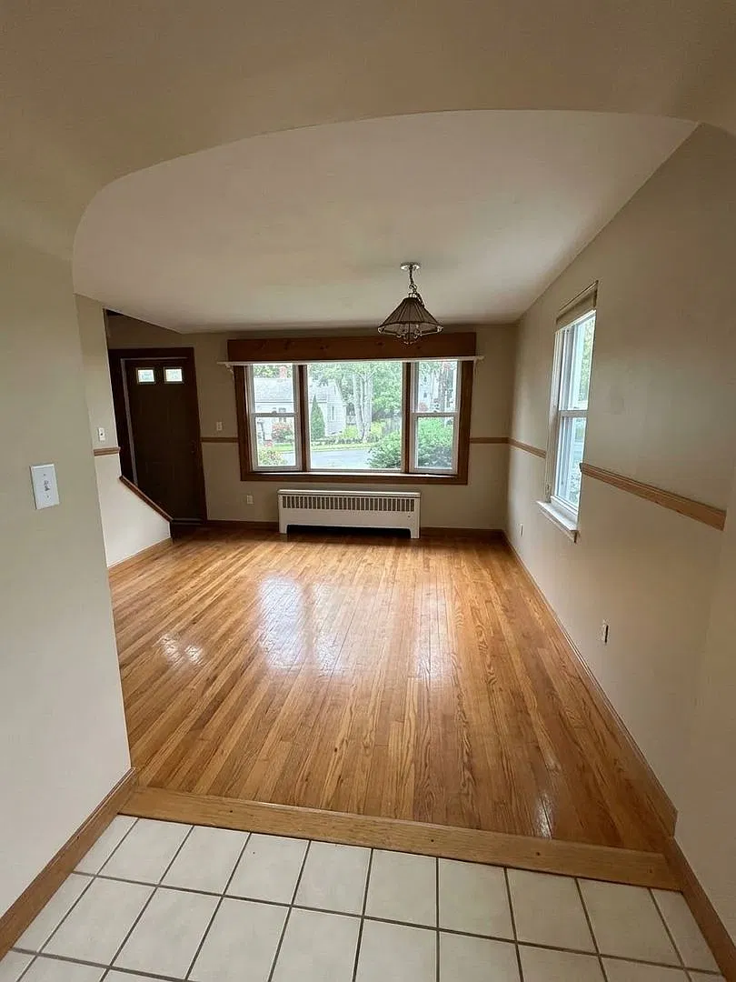 Single Family three bedroom — Photo 4