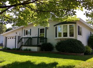 15662 Ronny Rd, Grand Haven, MI 49417