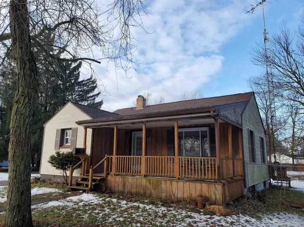 148 Davis St, Croswell, MI 48422