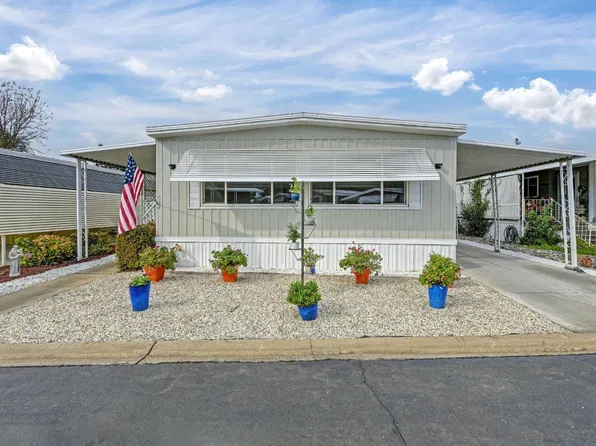 8303 Oak Front Ln, Citrus Heights, CA 95610