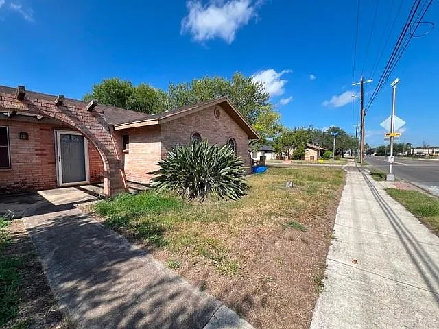 1222 W Sprague St