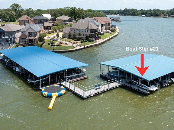 3rd image of 172 Marina Dr
