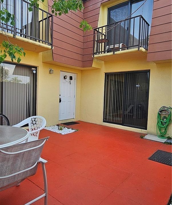 1st image of 1532 Park Meadows Dr APT 1