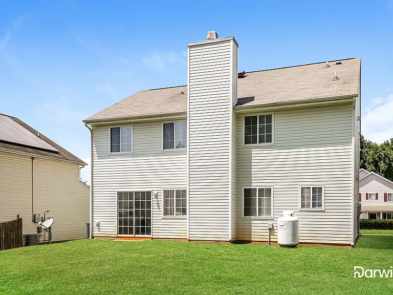 704 Sunmeadow Dr — Photo 14