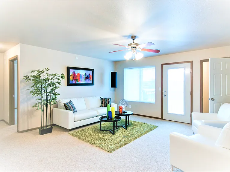 Stone Pointe — Photo 18