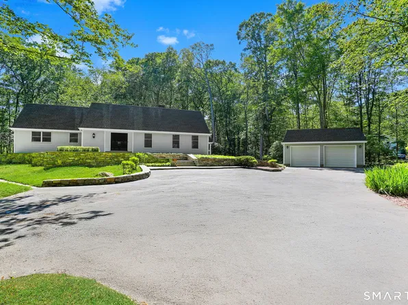 82 Rilling Rdg, New Canaan, CT 06840