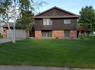 7740 Girard Ave N, Brooklyn Park, MN 55444