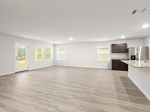 2nd image of 48431 Ruby Ln