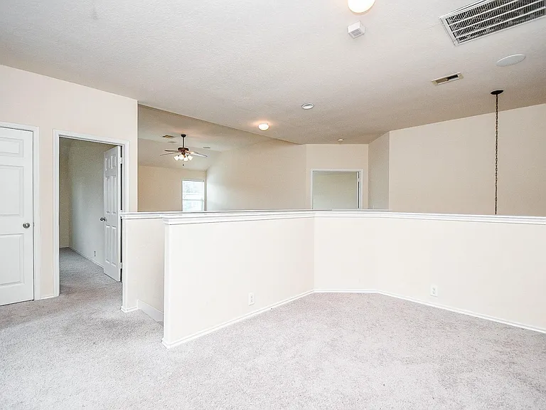 3015 Darby Brook Dr — Photo 10