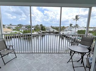 698 NE Spanish River Blvd APT 32, Boca Raton, FL 33431