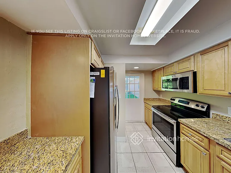 6435 SW 32nd St — Photo 6